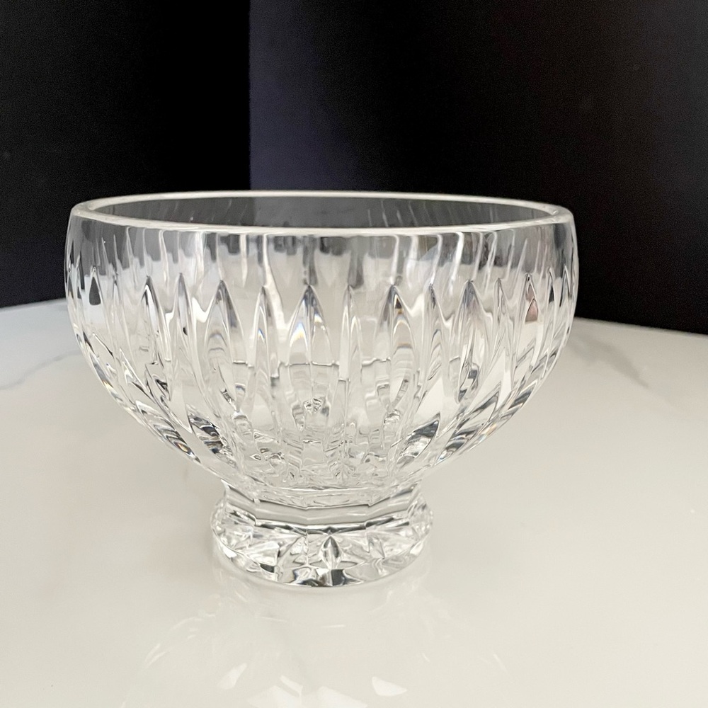 Sheridan Footed Bowl - Marquis by Waterford Crystal - Picture 3 of 7